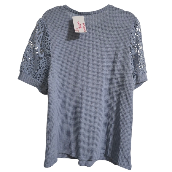 Women's Blue Knit Lace Sleeve Top Plus Size NWT - Picture 4 of 7